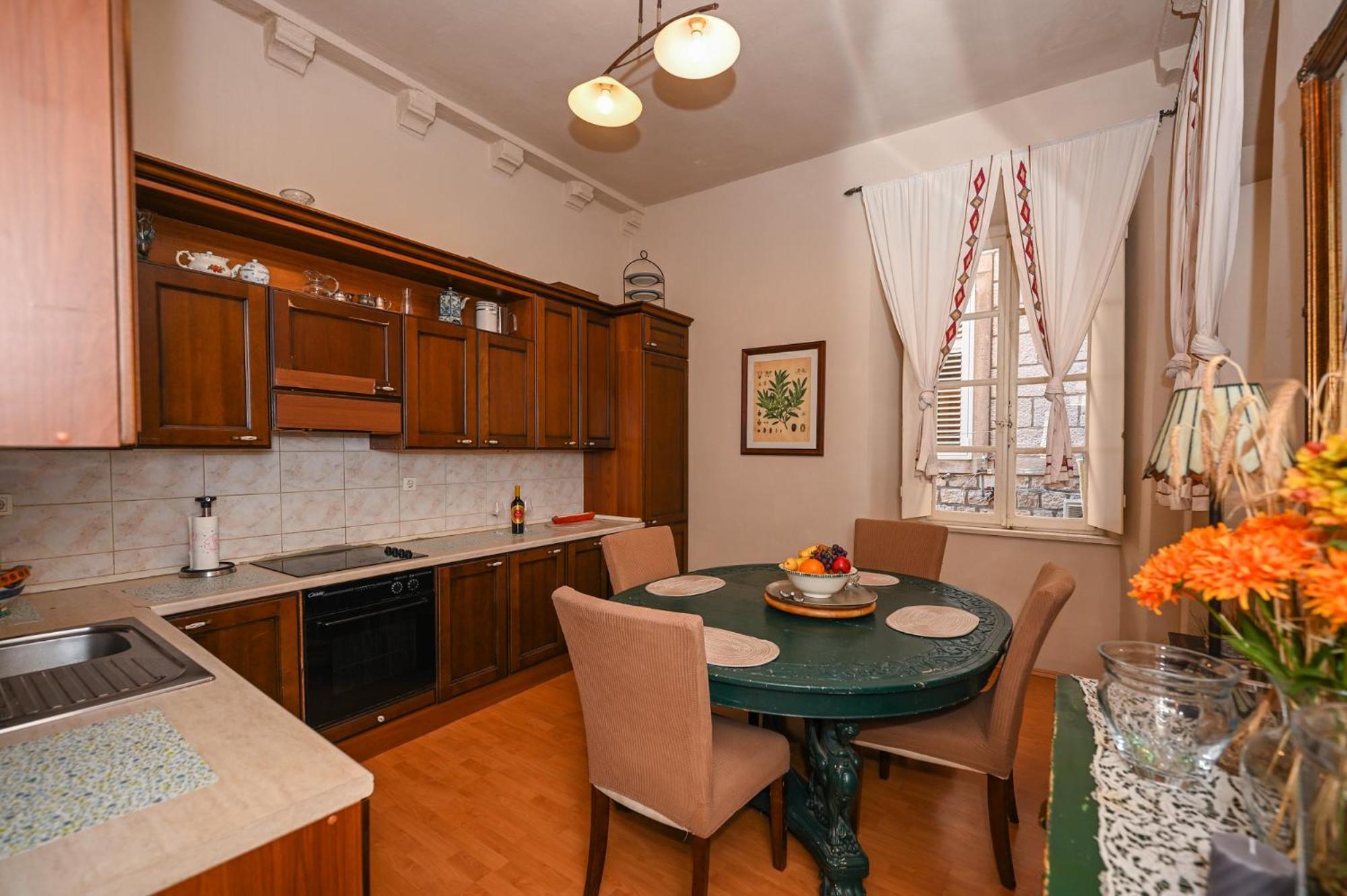Large Three Bedroom, Center Of Old Town دوبروفينك المظهر الخارجي الصورة